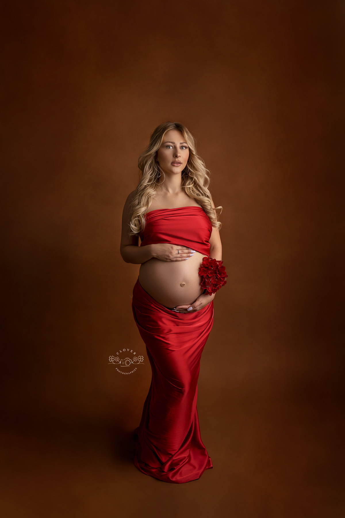 Séance photo grossesse studio femme enceinte shooting Photographe bébé Strasbourg Selestat Obernai Truchtersheim Molsheim - Clover Photographies