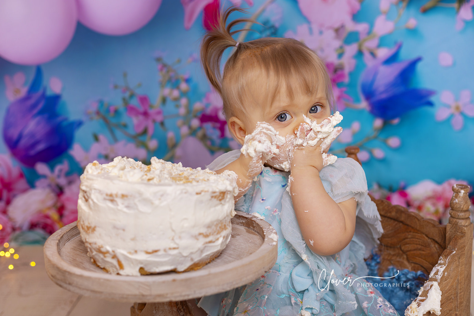 séance photo bébé enfant 6 12 mois bébé assis smash the cake anniversaire 1 an photograhe strasbourg truchtersheim obernai molsheim ittenheim maternité clover photographies